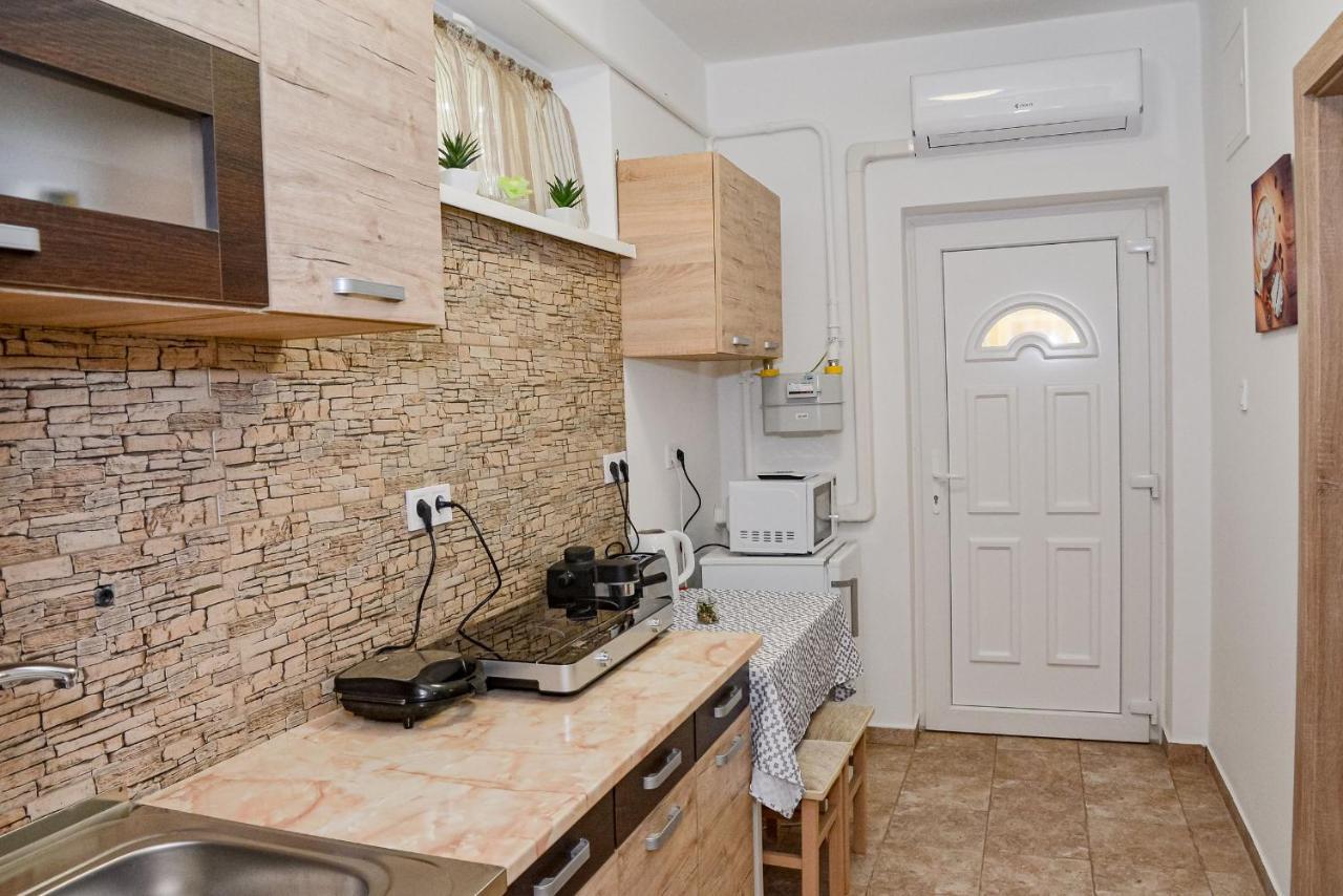 Krisztina Apartman 81 Hajdúszoboszló Exterior foto